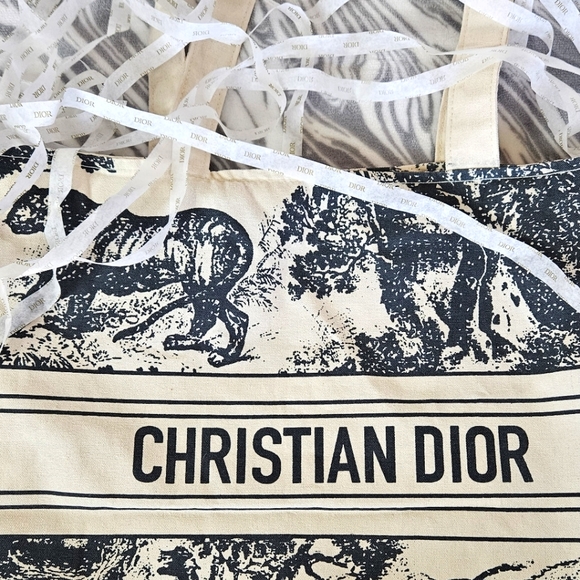 CHRISTIAN DIOR Canvas Tote DIORIVIERA Navy on Cream Canvas - Picture 4 of 13